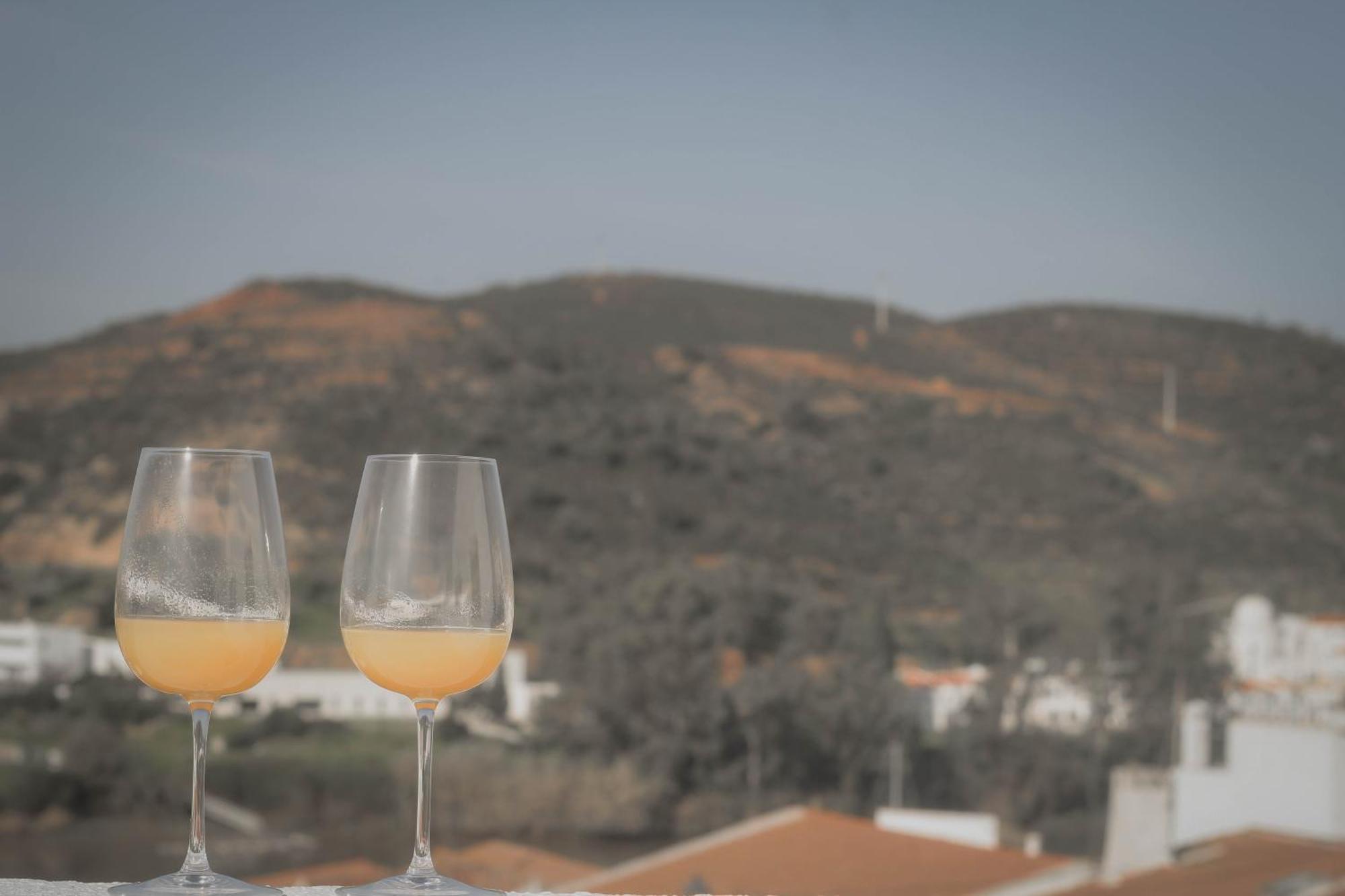 Residencial Neade Suites Sanlúcar de Guadiana エクステリア 写真